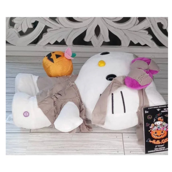 Hello Kitty Halloween Boo-tiful Bundle - New - Picture 8 of 11